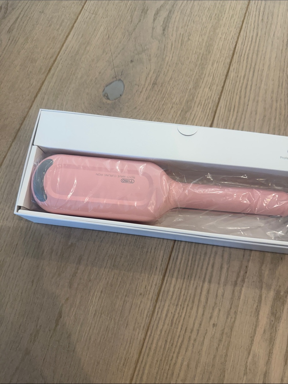 Pink Rovy Wave Curling Iron - Picture 2 of 4